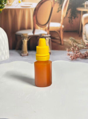 El amarillo más dulce y vibrante para tus velas. Colorante premium en tono amarillo banana, presentación de 10 ml. Formulado con aditivos especiales que potencian el brillo, mejoran la textura y aportan dureza a tus creaciones. Acabado profesional con efecto luminoso y alegre.