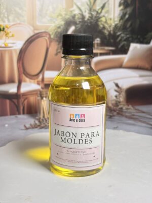 Este producto ha sido formulado específicamente para el artesano que busca una limpieza eficaz pero delicada. A diferencia de los detergentes comunes, nuestra fórmula pura está libre de agentes agresivos, garantizando que tus moldes de silicona conserven su flexibilidad y detalle por mucho más tiempo.