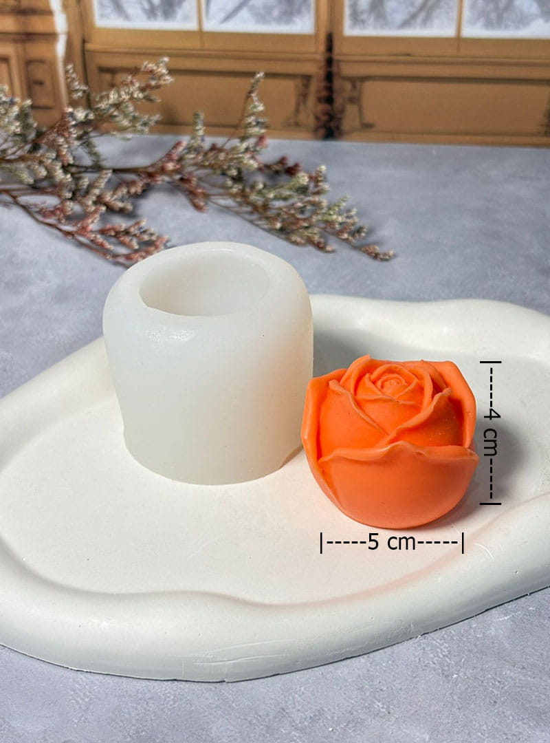 El detalle floral que enamora. Diseñado para crear rosas grandes con acabado realista y definición impecable. Ideal para decorar velas, wax melts y proyectos especiales.
