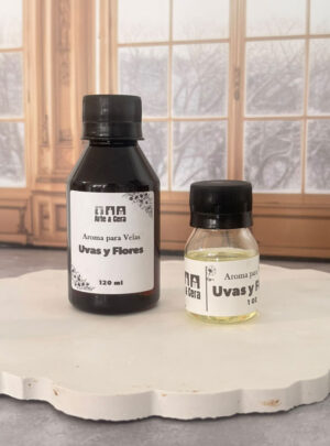 Su fragancia combina de manera exquisita la jugosidad de las uvas maduras con la delicadeza de un bouquet floral recién cortado. Esta mezcla crea una atmósfera romántica y serena, ideal para revitalizar ambientes y aportar una sensación de elegancia natural y frescura duradera en todo el hogar.