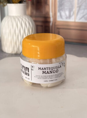Eleva la calidad de tus formulaciones artesanales con la riqueza de esta manteca vegetal exótica y altamente nutritiva. Extraída de las semillas del fruto del mango, la Mantequilla de Mango es célebre en la cosmética natural por su impresionante perfil de ácidos grasos y antioxidantes que ayudan a restaurar la flexibilidad cutánea, calmar la piel castigada por el sol o el frío y prevenir la resequedad extrema.