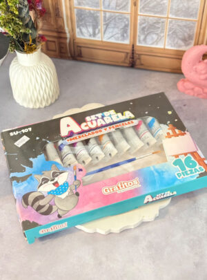 Añade un toque pictórico y artesanal a tu línea de productos con este completo kit de pintura. El Set de Acuarela está diseñado tanto para ilustradores como para creadores que buscan personalizar la papelería de su marca, pintar detalles en tarjetas hechas a mano o aplicar intervenciones de color en empaques decorativos. Su paleta de colores equilibrada y sus accesorios integrados facilitan un flujo de trabajo cómodo, limpio y creativo en tu taller.