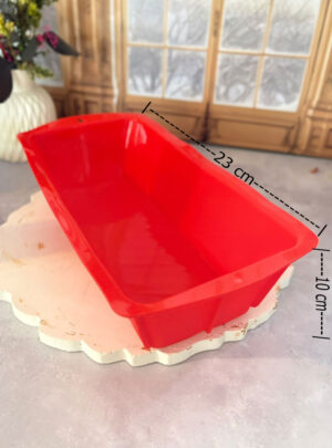 Diseñado especialmente con una notable profundidad de 10 cm y un perfil abombado característico, este molde de silicona flexible captura a la perfección la textura esponjosa y la cúpula clásica del panetton tradicional. Es la herramienta ideal para la elaboración de jabones navideños, velas de gran formato, postres cosméticos de glicerina o piezas decorativas en cera de soya, yeso y resina.
